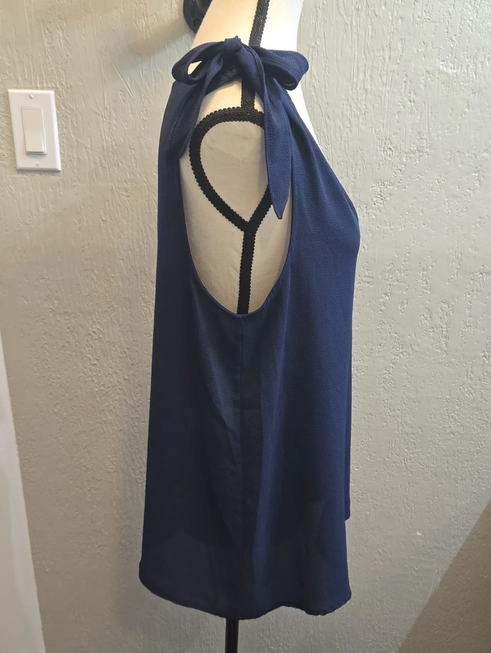 Michael Kors Navy Grommet Tie-Shoulder V-Neck Sleeveless Blouse
